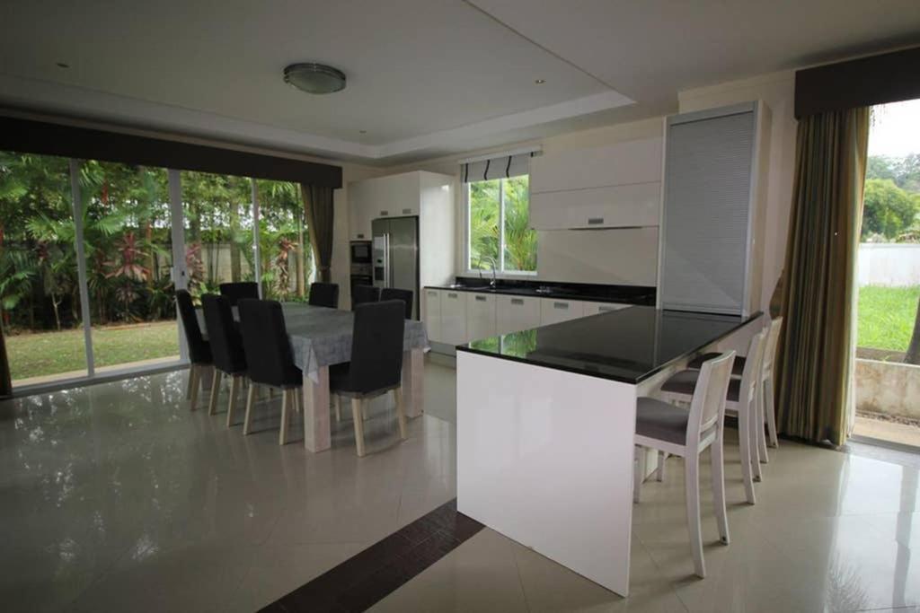 4 Bedroom Villa Kamala Beach Phuket Εξωτερικό φωτογραφία